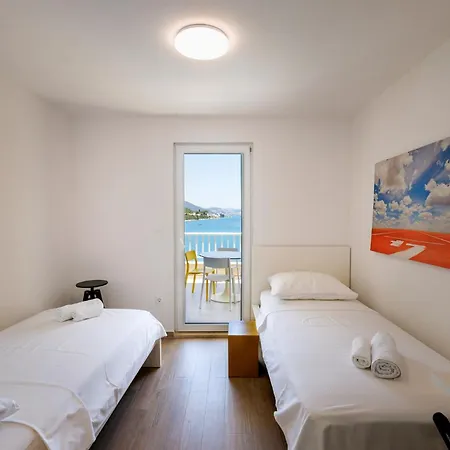 Roko By Aneo Travel * Duboka